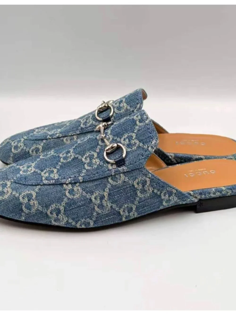 Gucci Women’s Monogram Jumbo GG Denim Malaga Princetown Slippers Light Blue EU37 - Picture 3 of 14